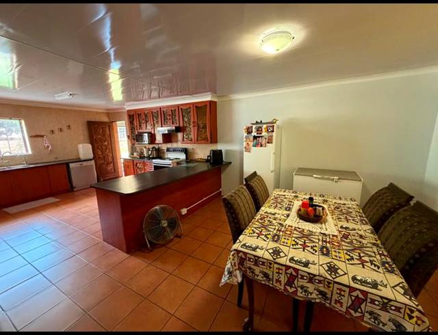 4 BEDROOM HOUSE FOR SALE IN PRESIDENTSRUS